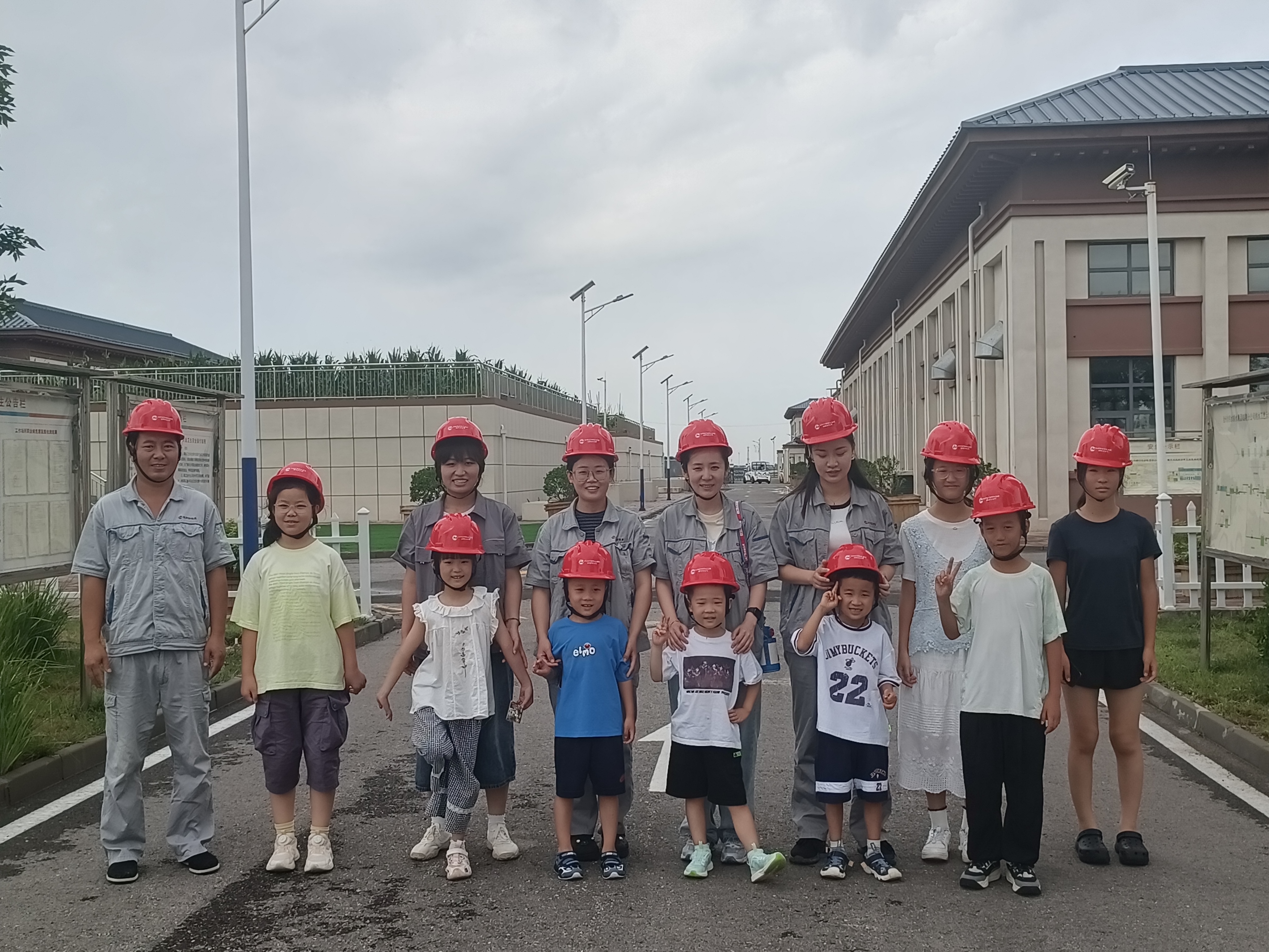 親情筑防線(xiàn) 安全進(jìn)家庭——滄州供排水臨港分公司開(kāi)展...